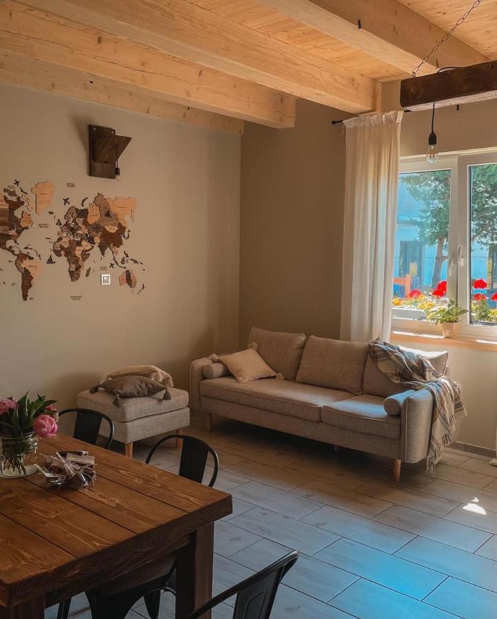 Magiczny Przystanek Apartment Myczkow ภายนอก รูปภาพ